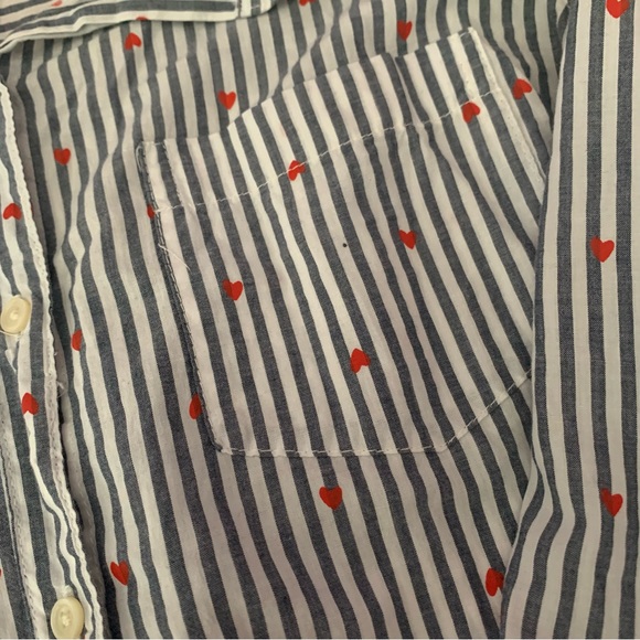 super cute striped button up heart detail shirt - Picture 2 of 3